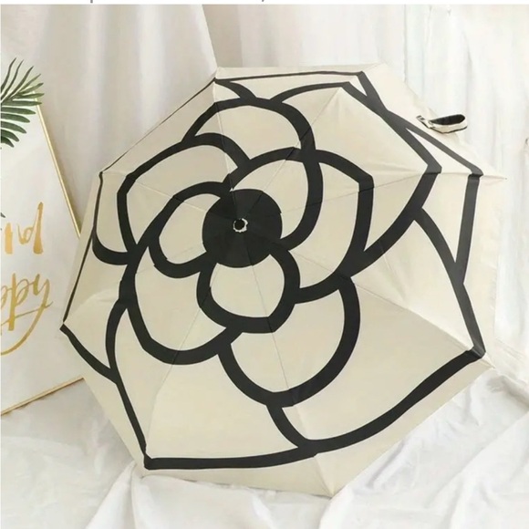 WHITE CAMELLIA FLOWER LUXURY FOLDING UMBRELLA NEW - Picture 8 of 9